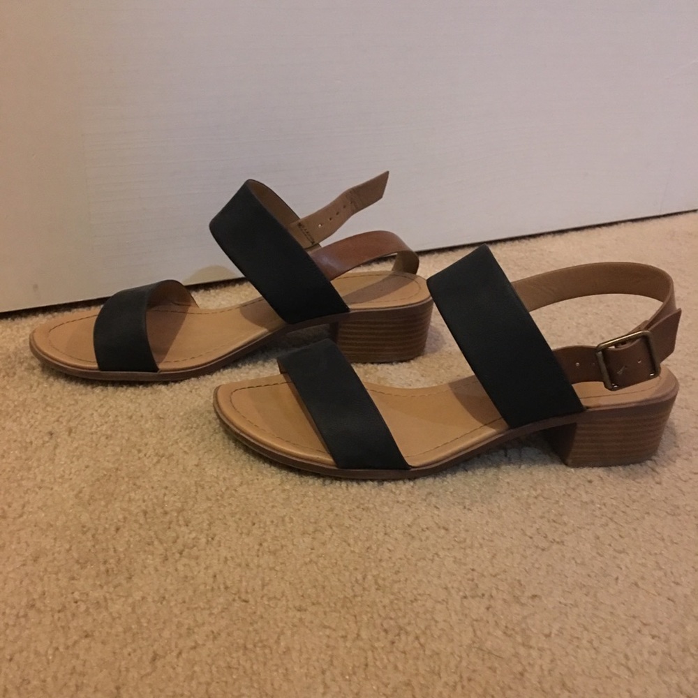Cityclasified small heel sandals